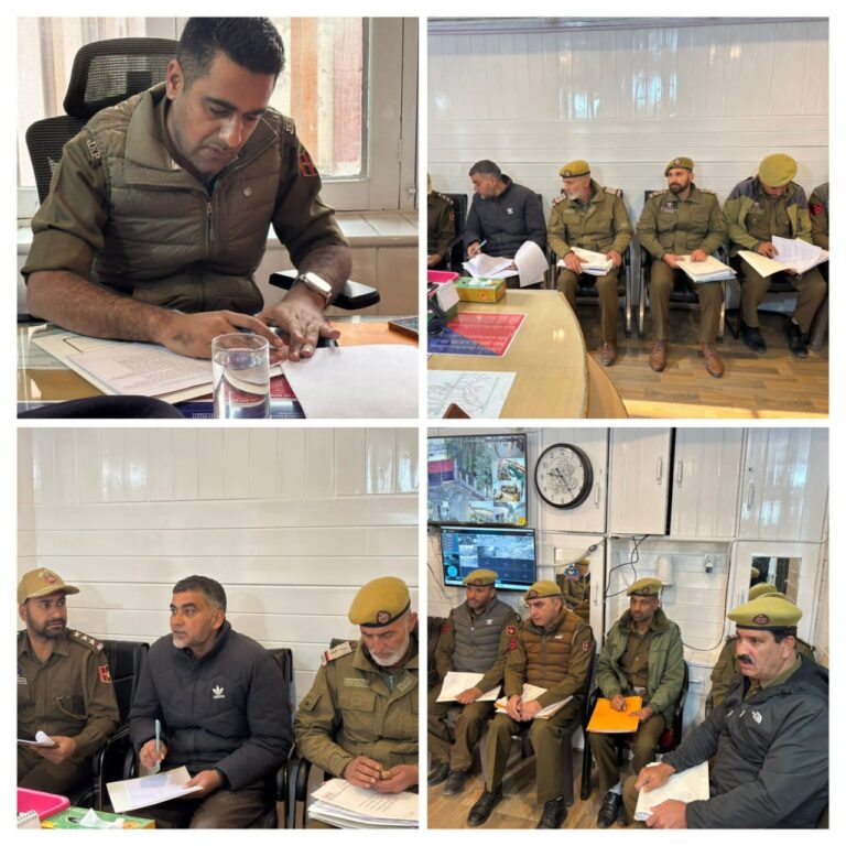 Accountability in Focus! SDPO Tangmarg Reviews Crime Cases at Kunzer