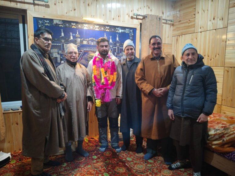 Apni Party Gains Momentum as Umar Farooq (Junaid) Parts Ways with PDP